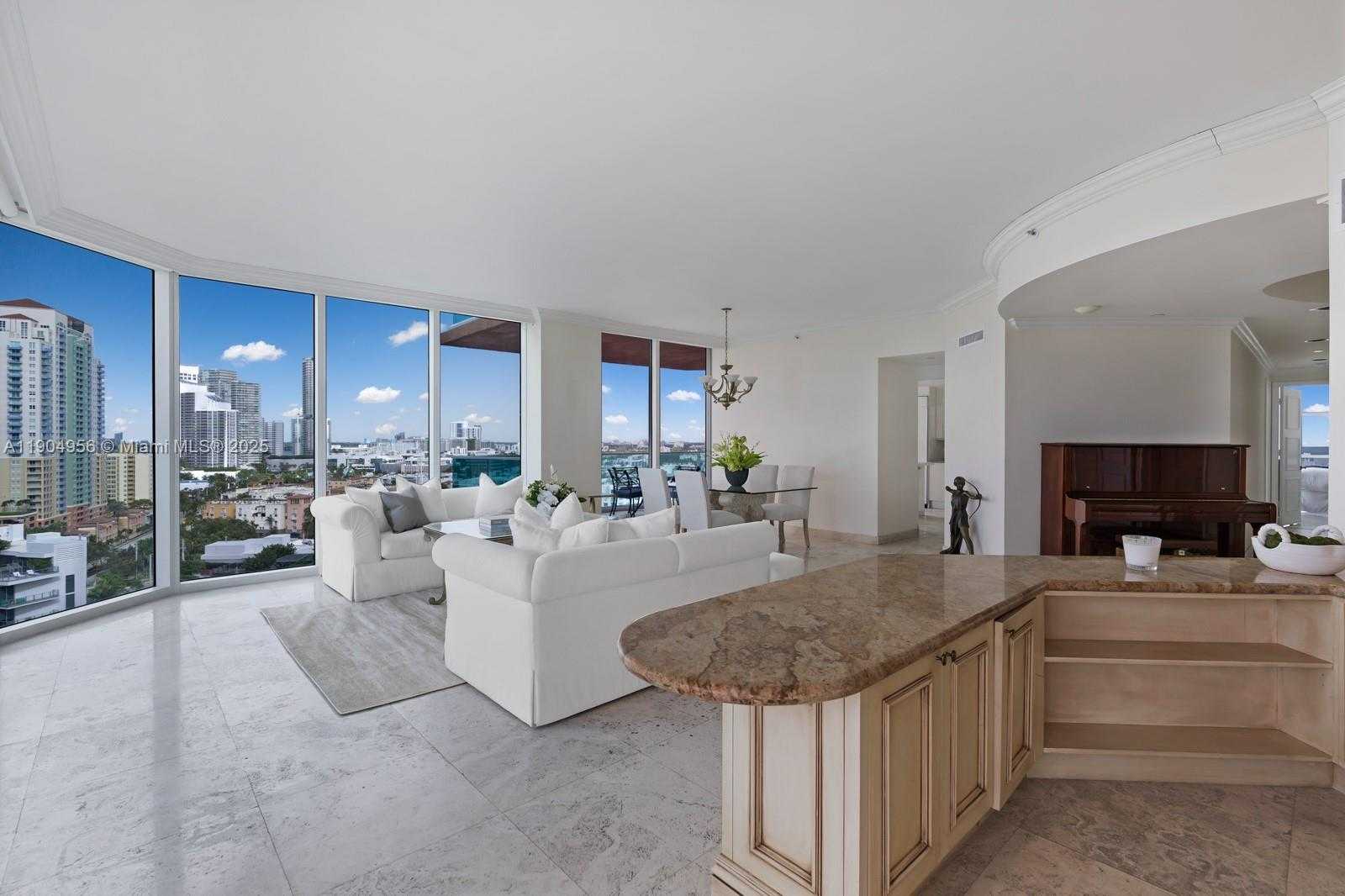Small Image of 300 SOUTH POINTE DR #1603, Miami Beach Number 31