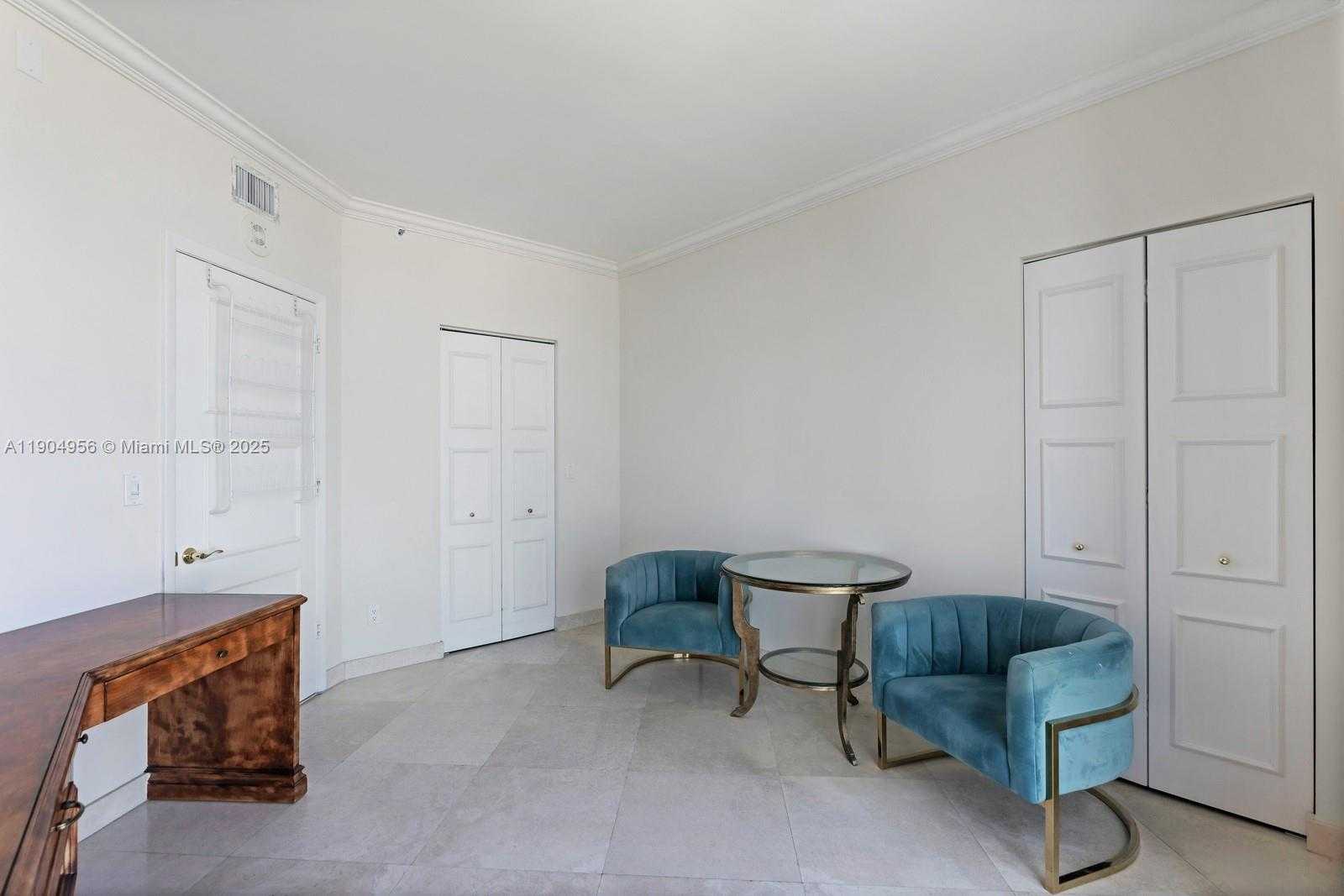 Small Image of 300 SOUTH POINTE DR #1603, Miami Beach Number 45