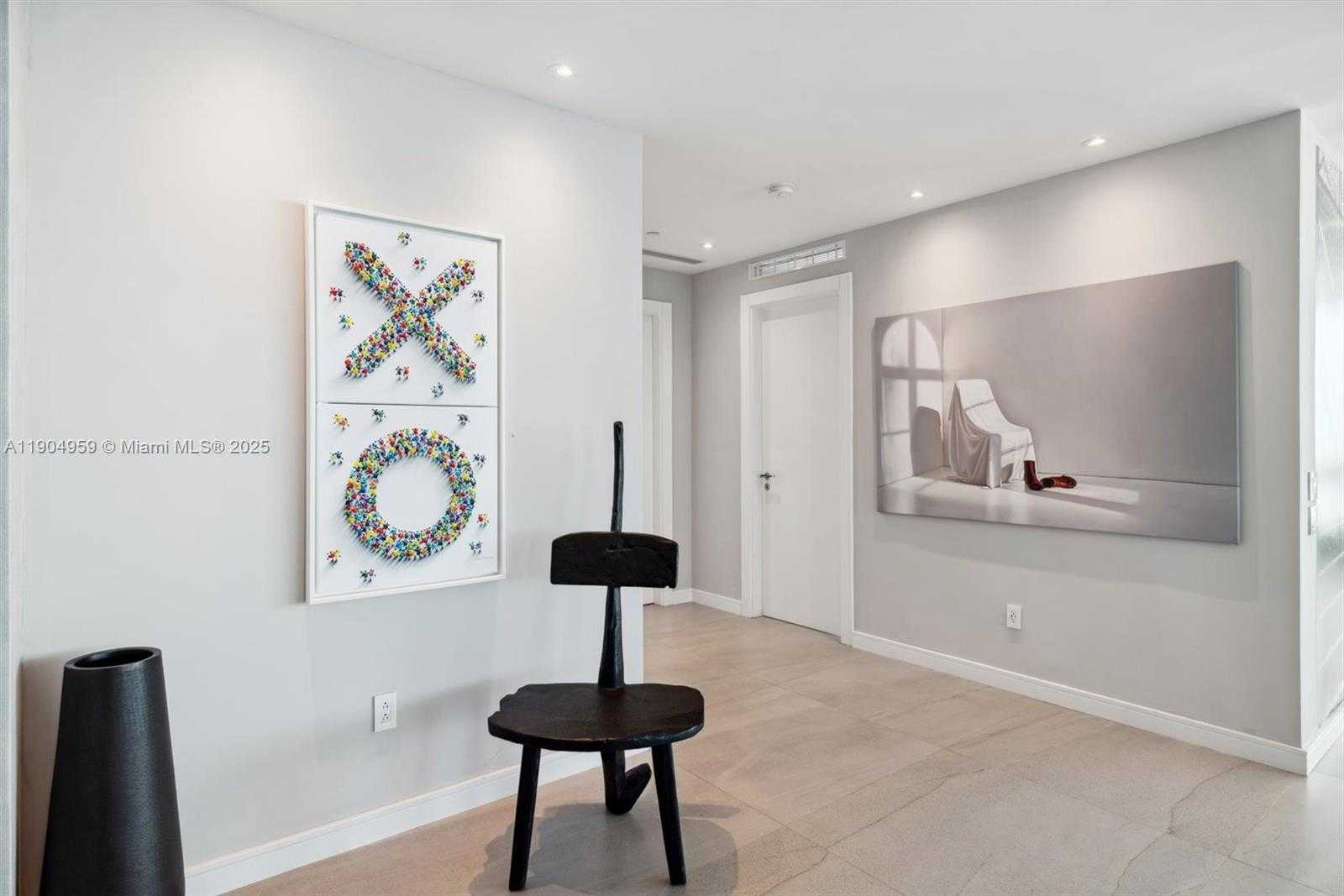 Small Image of 100 SOUTH POINTE DR #3203, Miami Beach Number 19