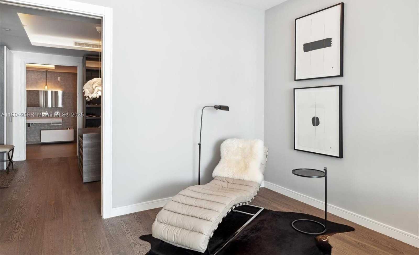 Small Image of 100 SOUTH POINTE DR #3203, Miami Beach Number 28