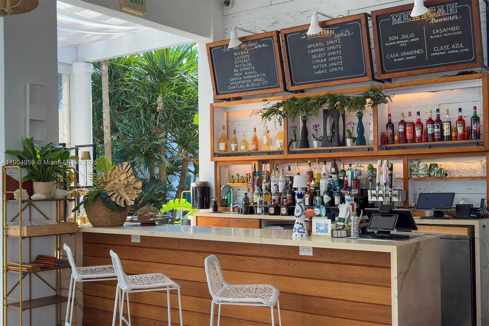 Small Image of 100 SOUTH POINTE DR #3203, Miami Beach Number 44