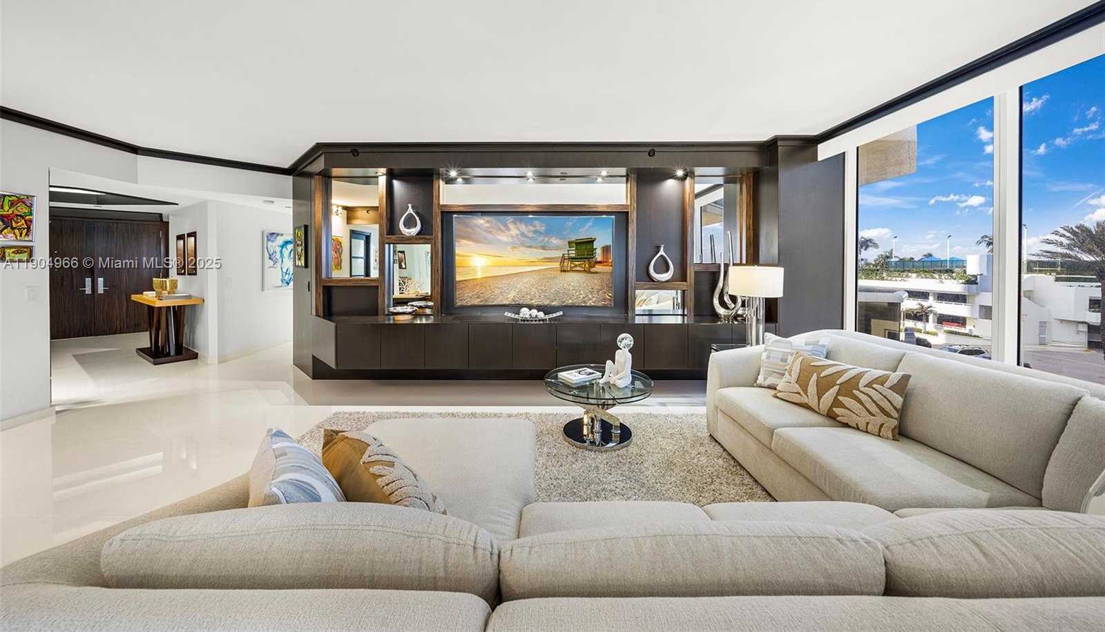 Small Image of 4775 COLLINS AVE #501, Miami Beach Number 7