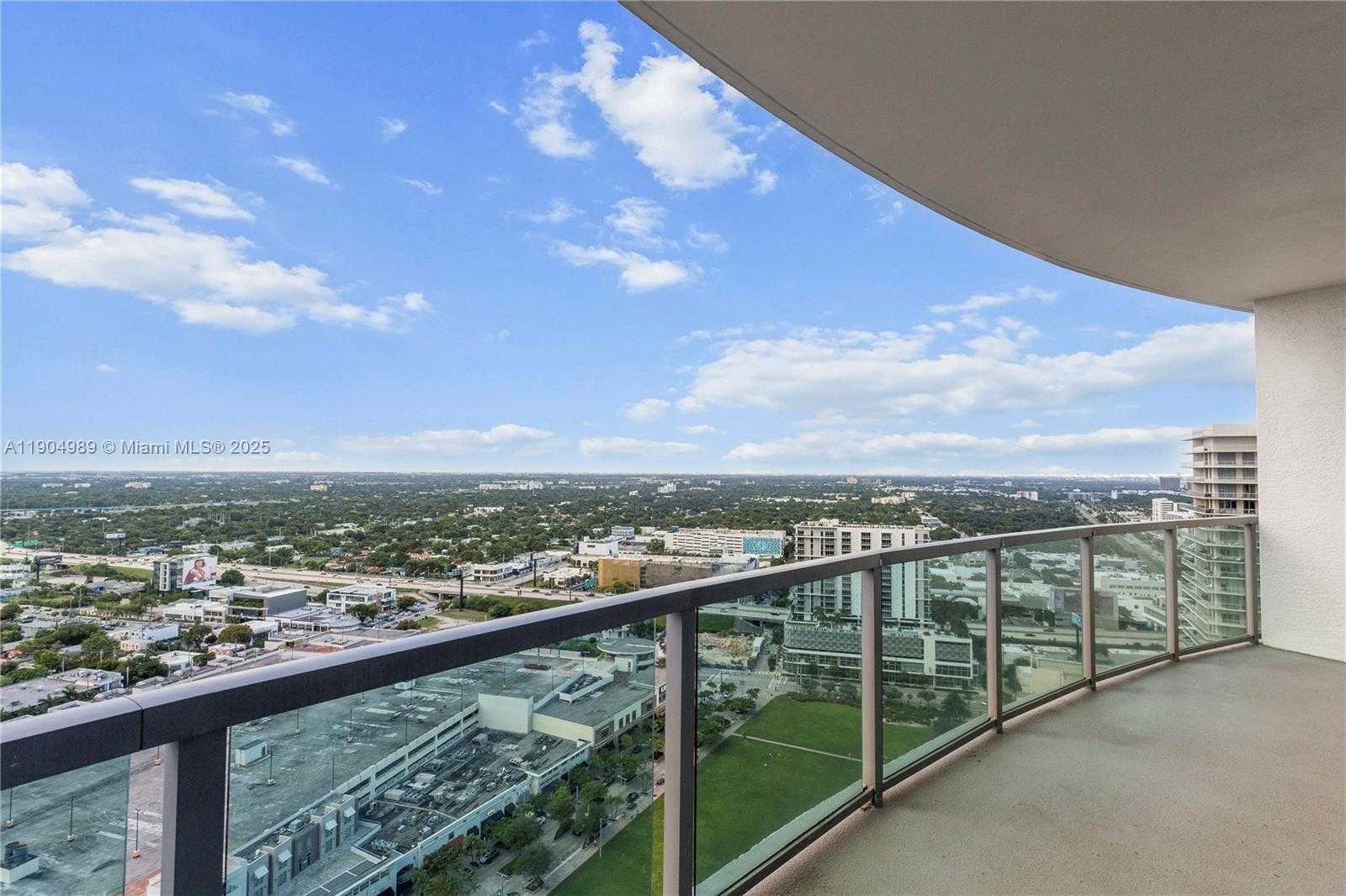 Small Image of 3301 NORTH EAST 1ST AVE #H2907, Miami Number 4