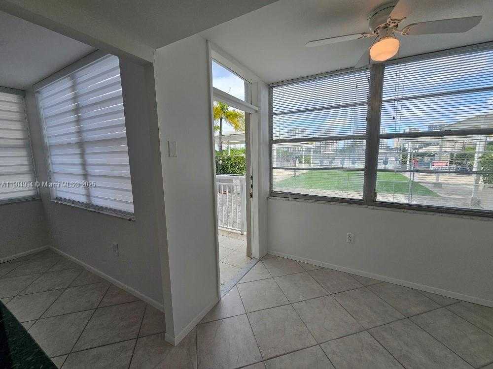 Small Image of 18041 BISCAYNE BLVD #204, Aventura Number 6