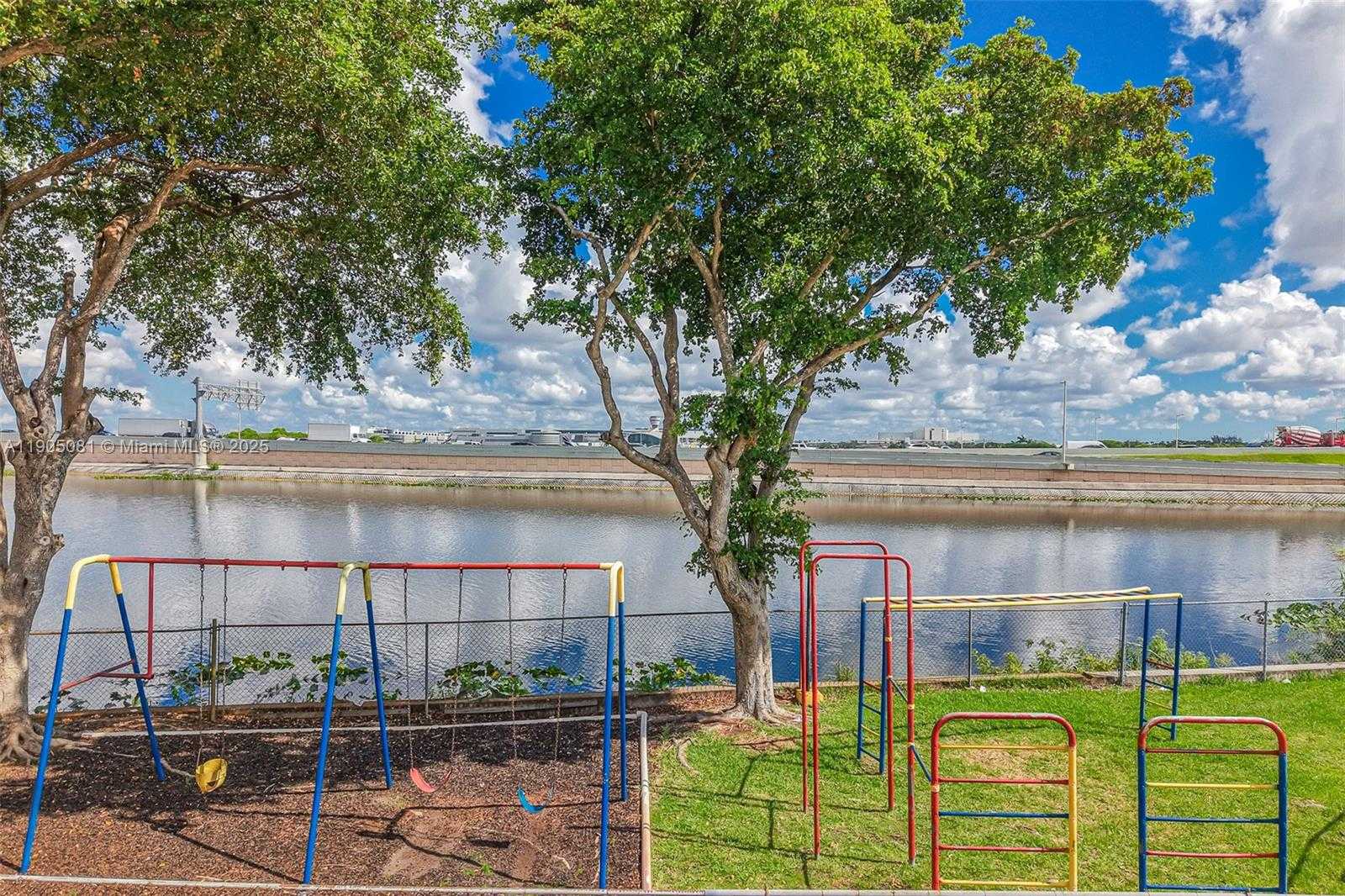 Small Image of 4705 NORTH WEST 7TH ST #201-7, Miami Number 28