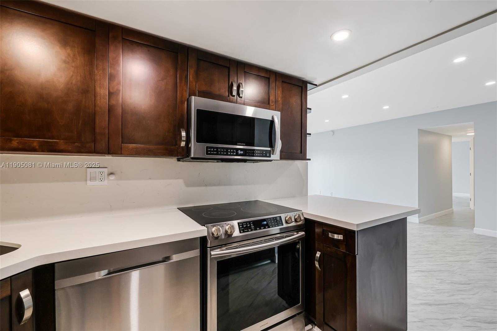 Small Image of 4705 NORTH WEST 7TH ST #201-7, Miami Number 4