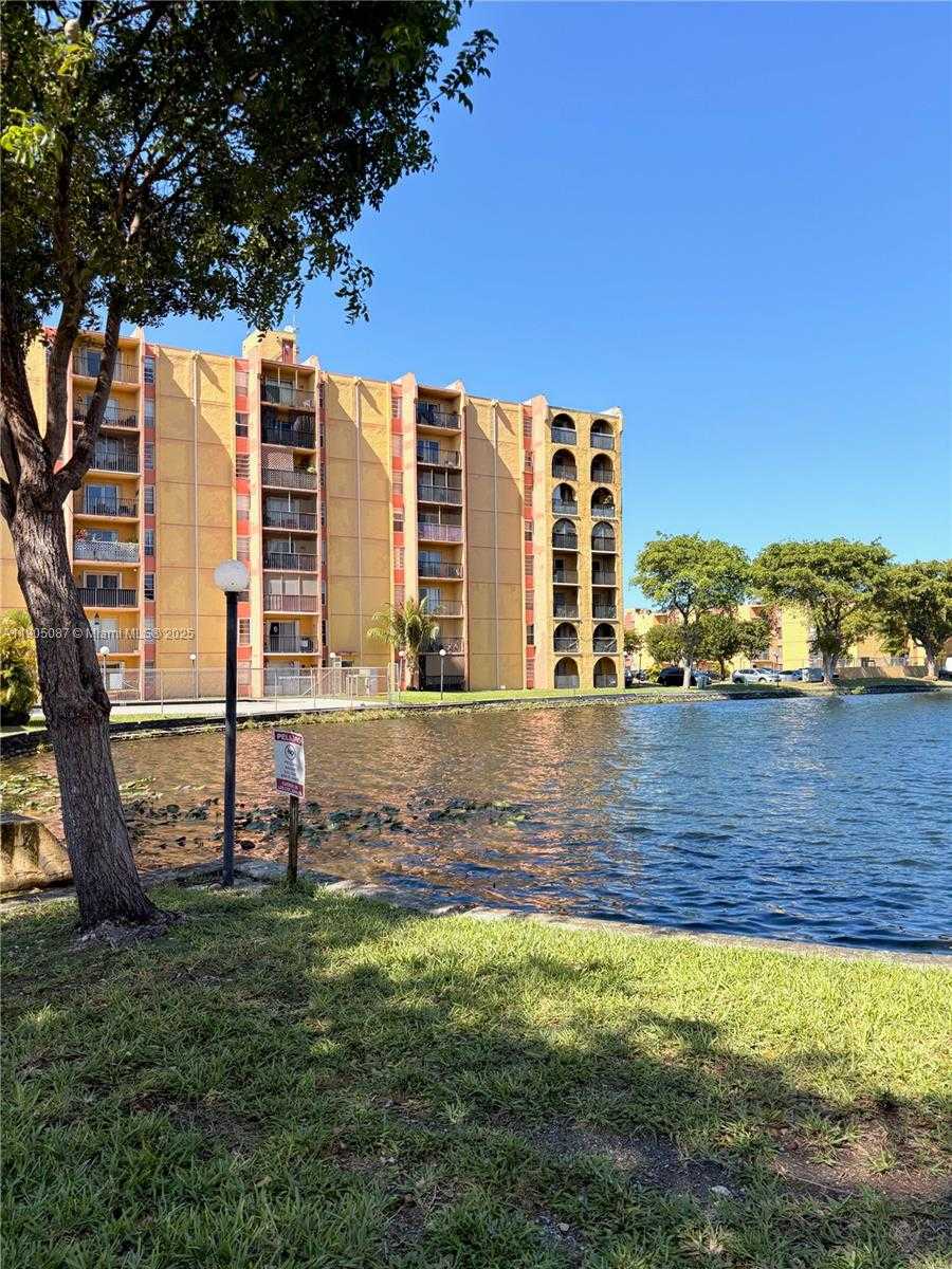 Small Image of 4719 NORTH WEST 7TH ST #307-11, Miami Number 3