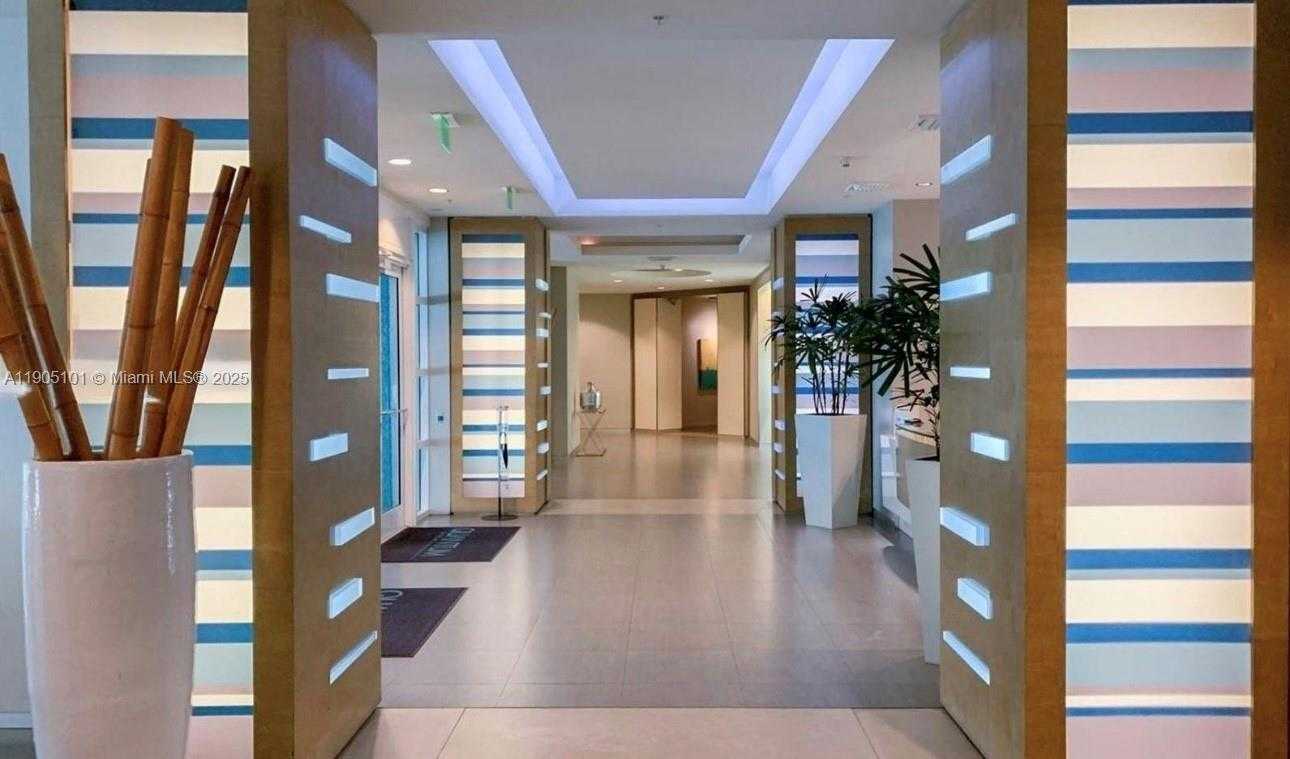 Small Image of 1900 NORTH BAYSHORE DR #710, Miami Number 18