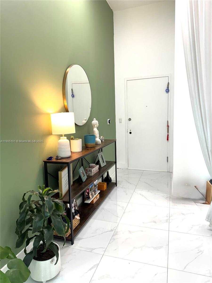 Small Image of 1900 NORTH BAYSHORE DR #710, Miami Number 28