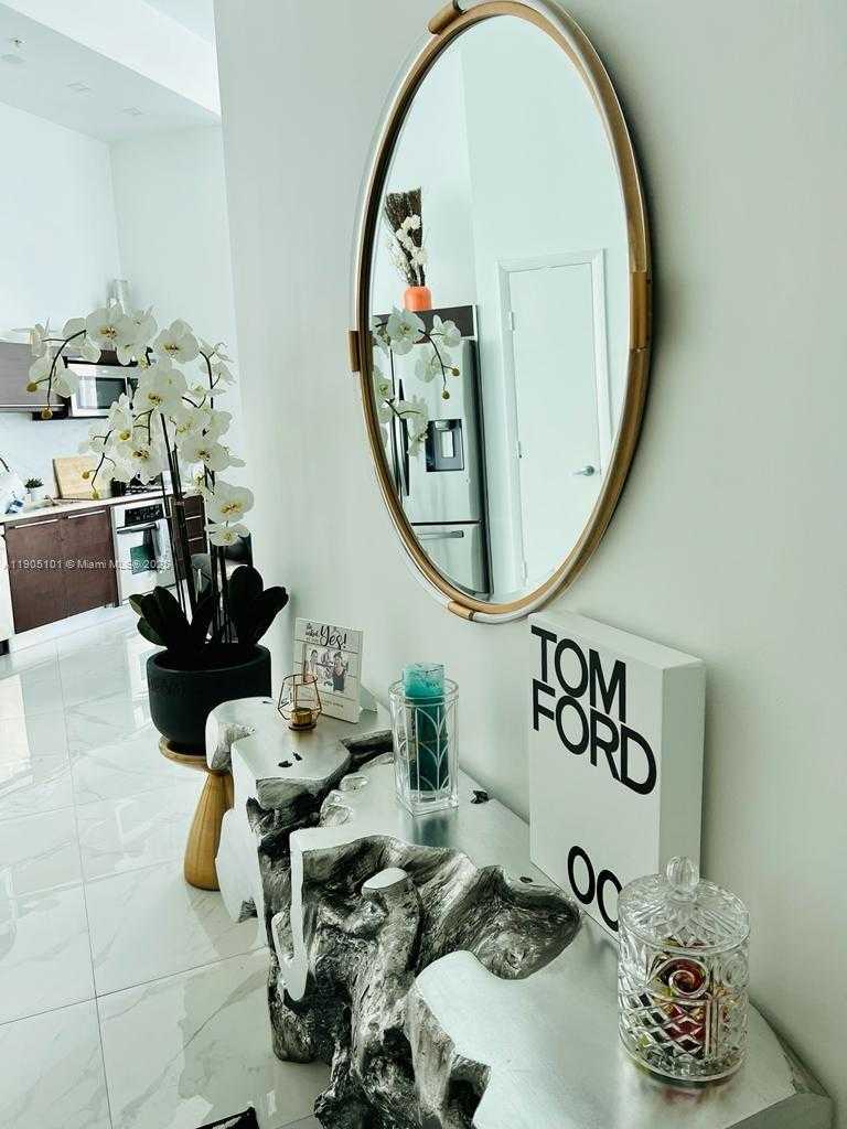 Small Image of 1900 NORTH BAYSHORE DR #710, Miami Number 3