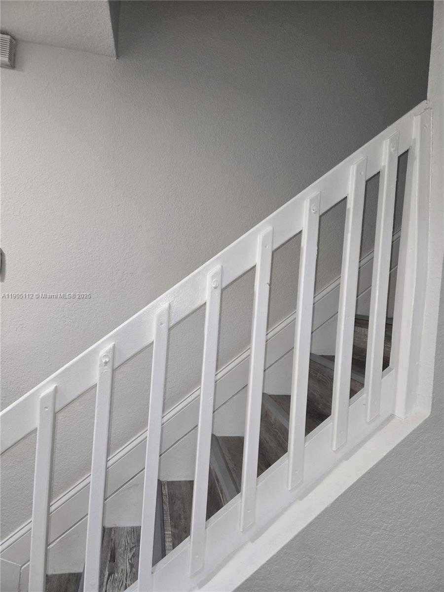 Small Image of 2730 WEST 76TH ST #201, Hialeah Number 9