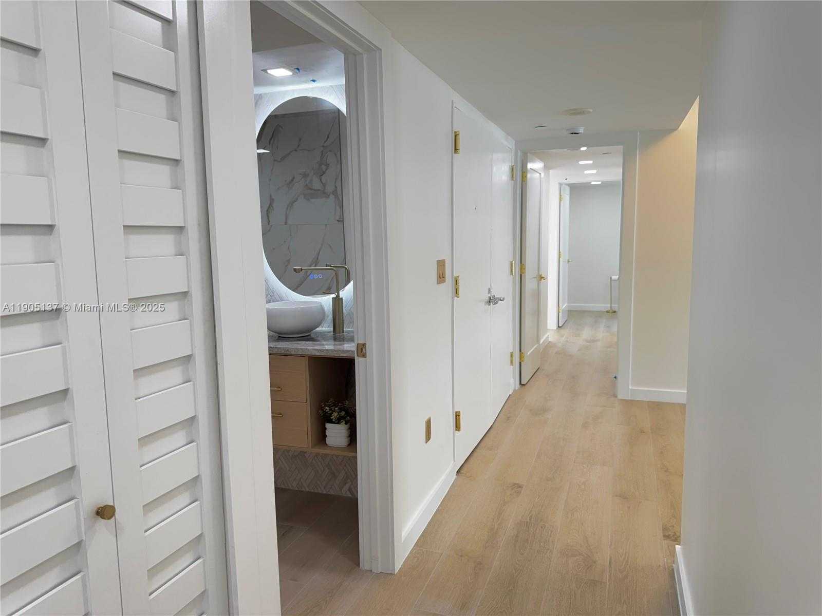 Small Image of 5900 COLLINS AVE #508, Miami Beach Number 19