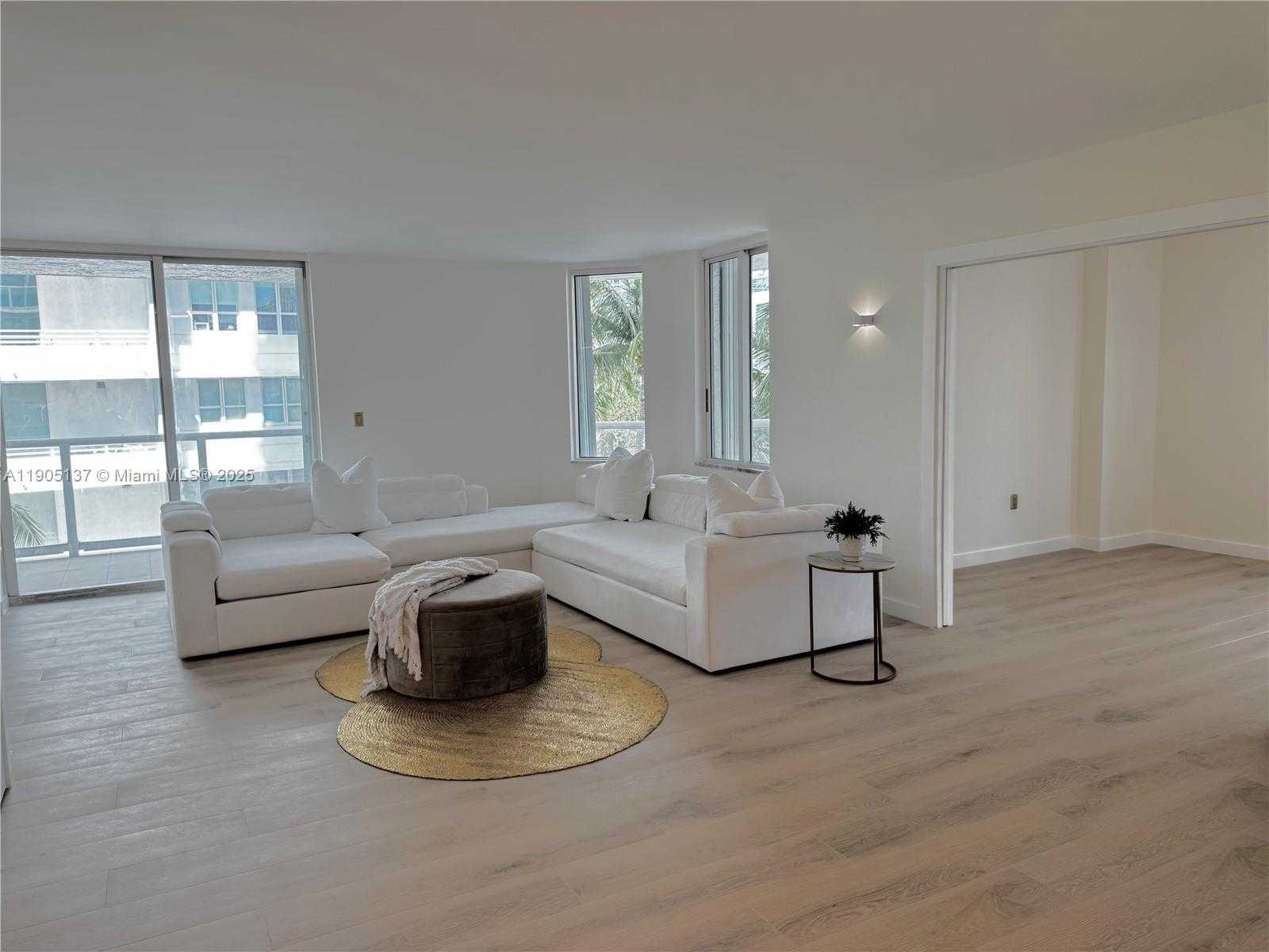 Small Image of 5900 COLLINS AVE #508, Miami Beach Number 23