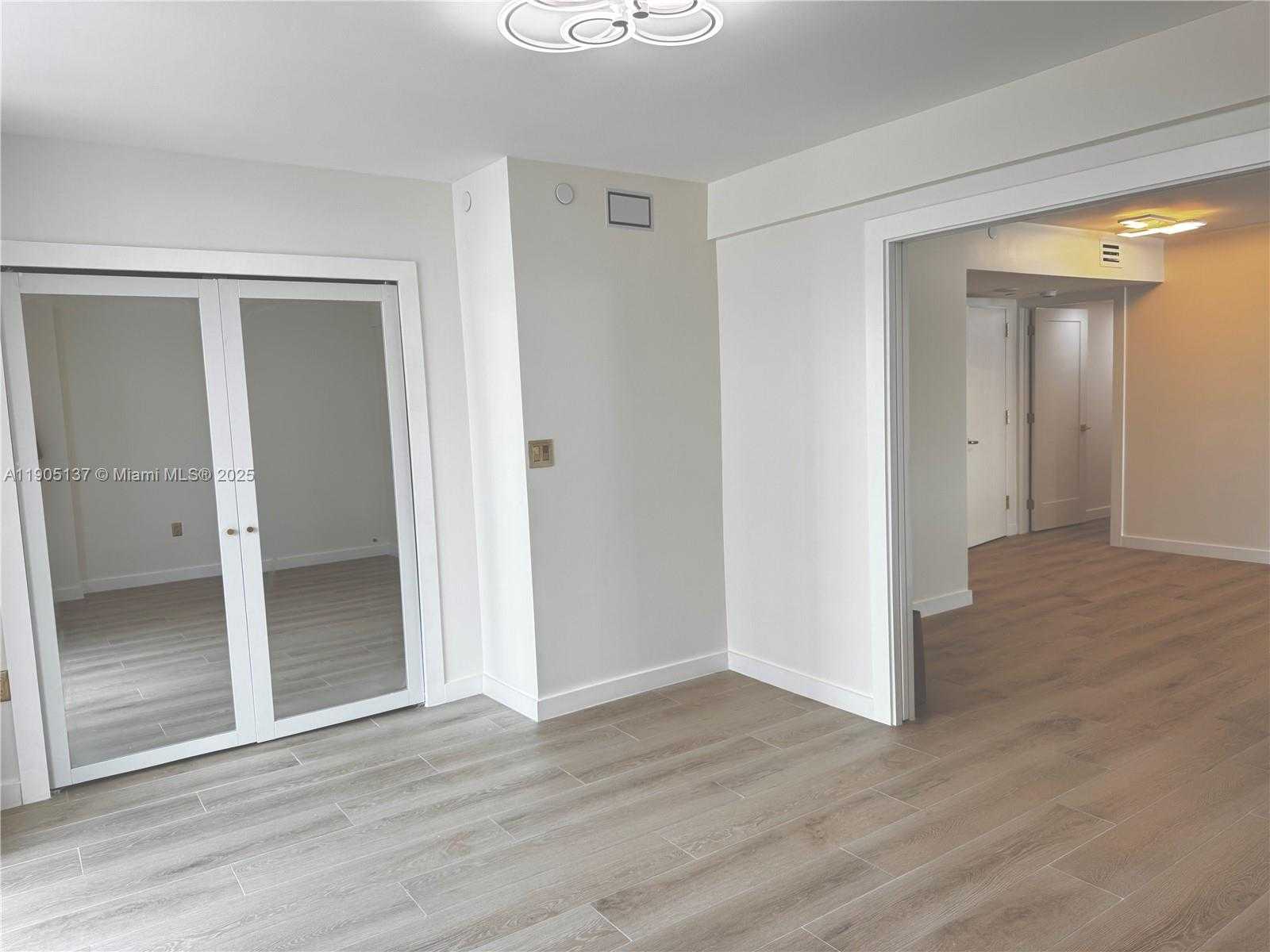 Small Image of 5900 COLLINS AVE #508, Miami Beach Number 24