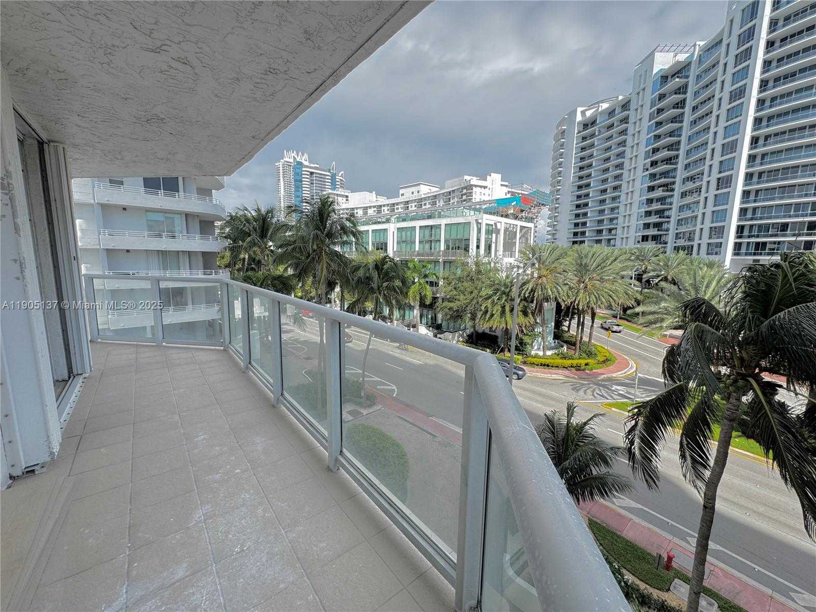 Small Image of 5900 COLLINS AVE #508, Miami Beach Number 40