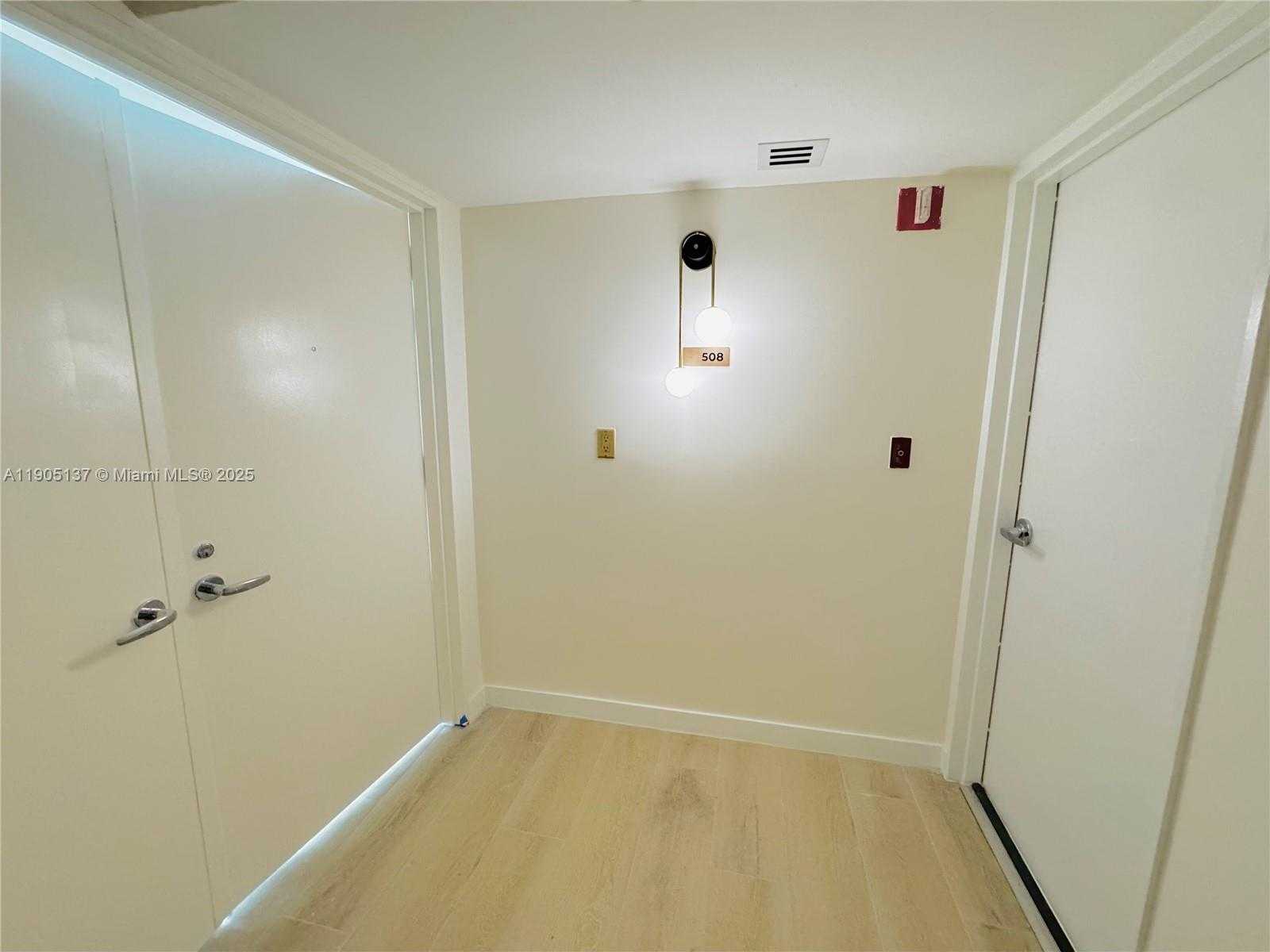 Small Image of 5900 COLLINS AVE #508, Miami Beach Number 42