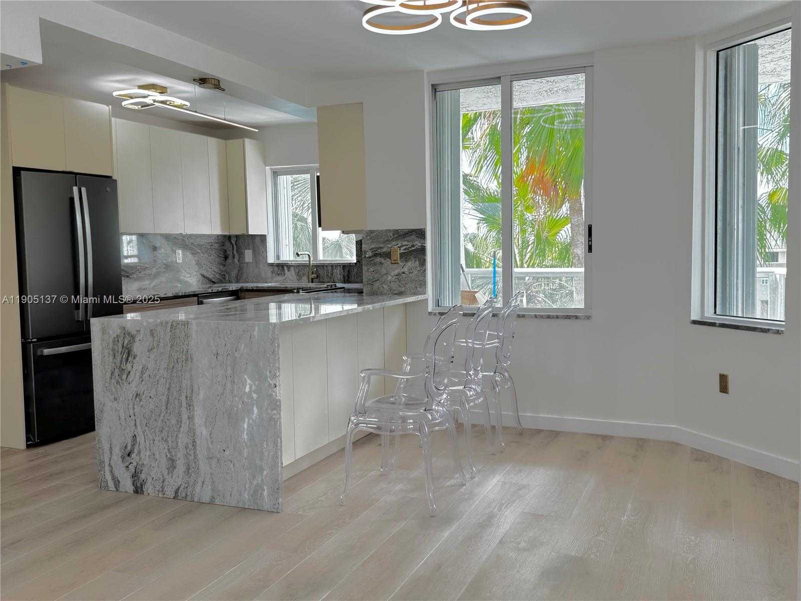 Small Image of 5900 COLLINS AVE #508, Miami Beach Number 7