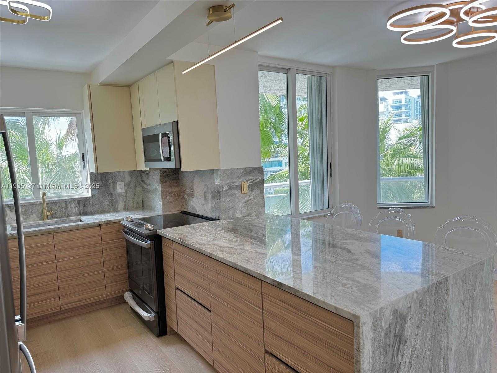 Small Image of 5900 COLLINS AVE #508, Miami Beach Number 8