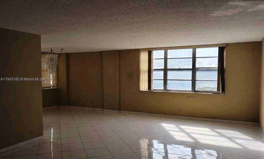 Small Image of 250 174TH ST #317, Sunny Isles Beach Number 4