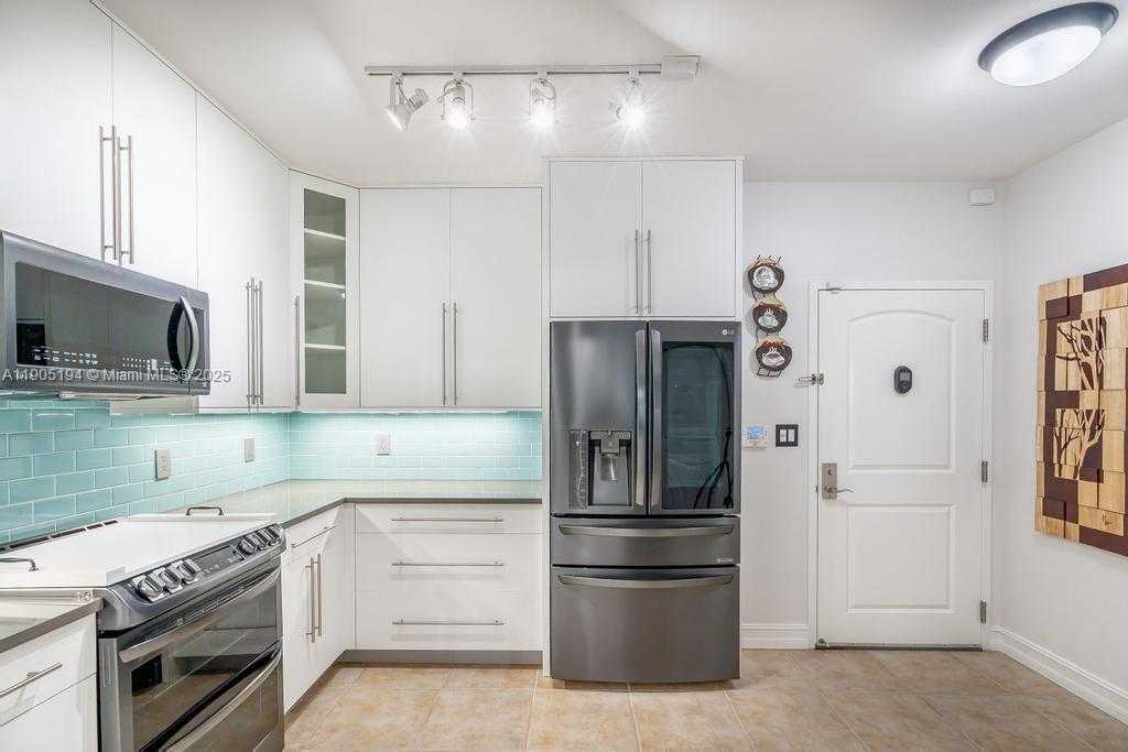 Small Image of 7350 SOUTH WEST 89TH ST #621S, Miami Number 13