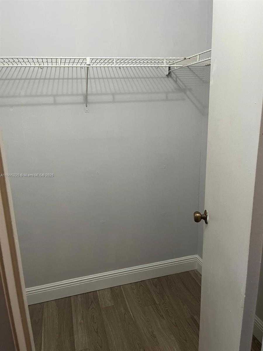 Small Image of 2701 RIVERSIDE DR #203-B, Coral Springs Number 14