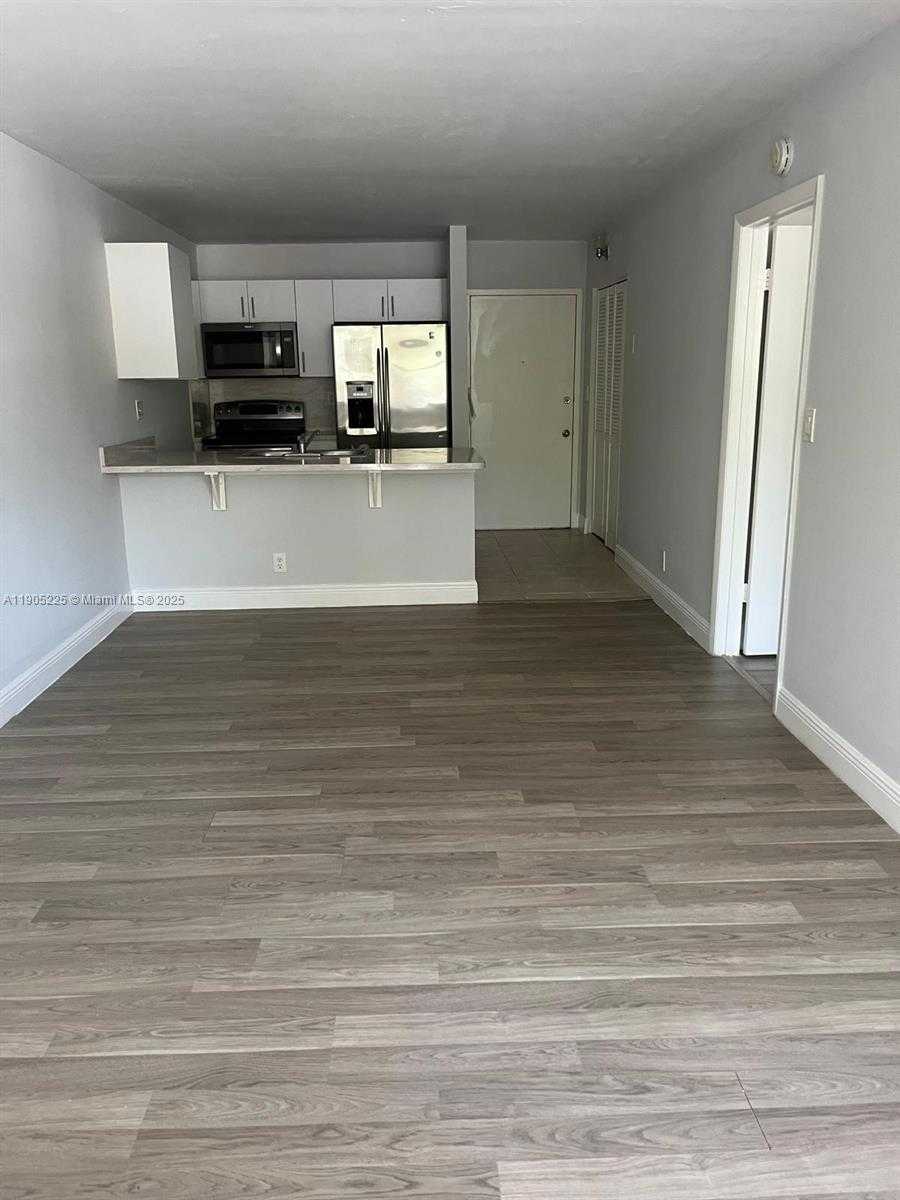 Small Image of 2701 RIVERSIDE DR #203-B, Coral Springs Number 16