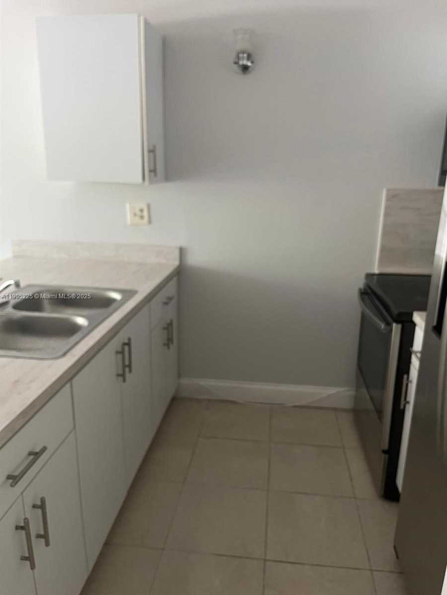 Small Image of 2701 RIVERSIDE DR #203-B, Coral Springs Number 5