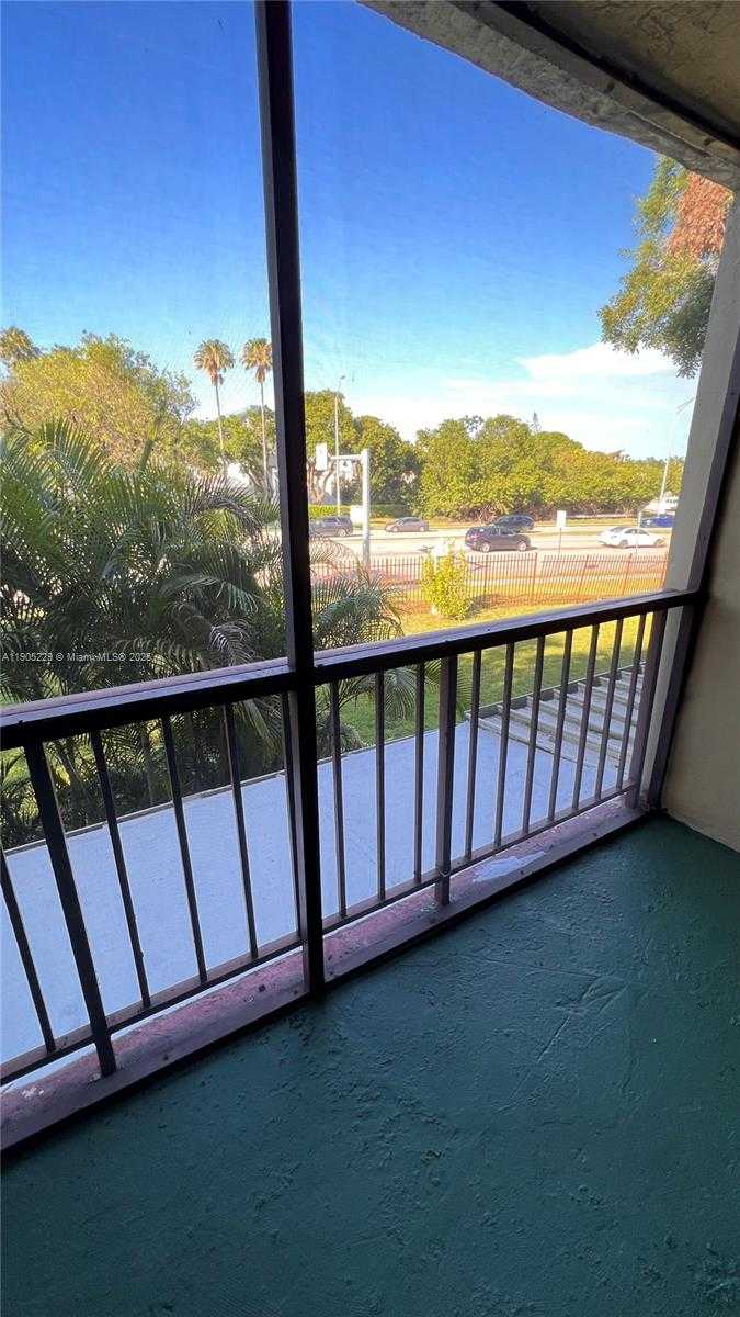 Small Image of 8850 FONTAINEBLEAU BLVD #202, Miami Number 6