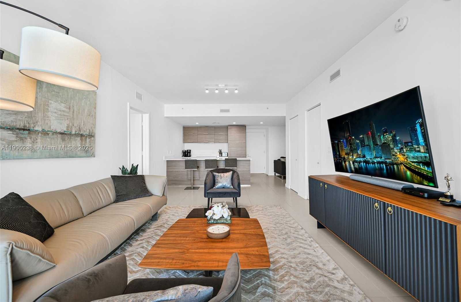 Imagen de Pequeño Objeto