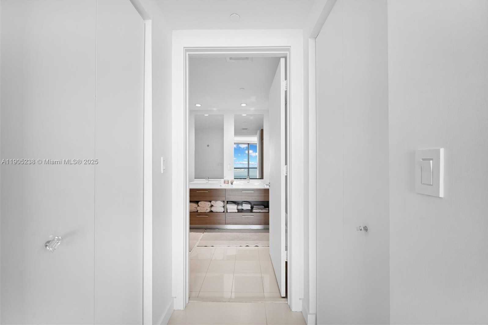 Imagen de Pequeño Objeto