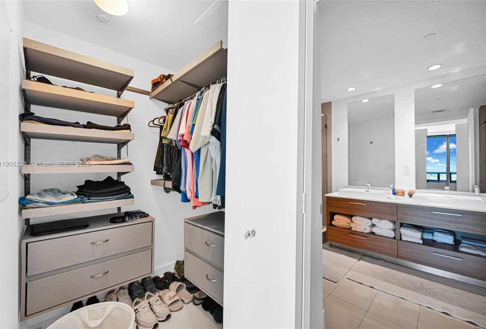 Imagen de Pequeño Objeto