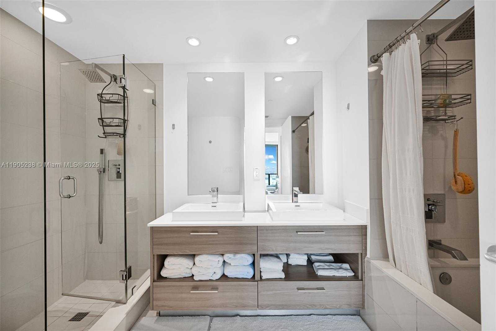 Imagen de Pequeño Objeto