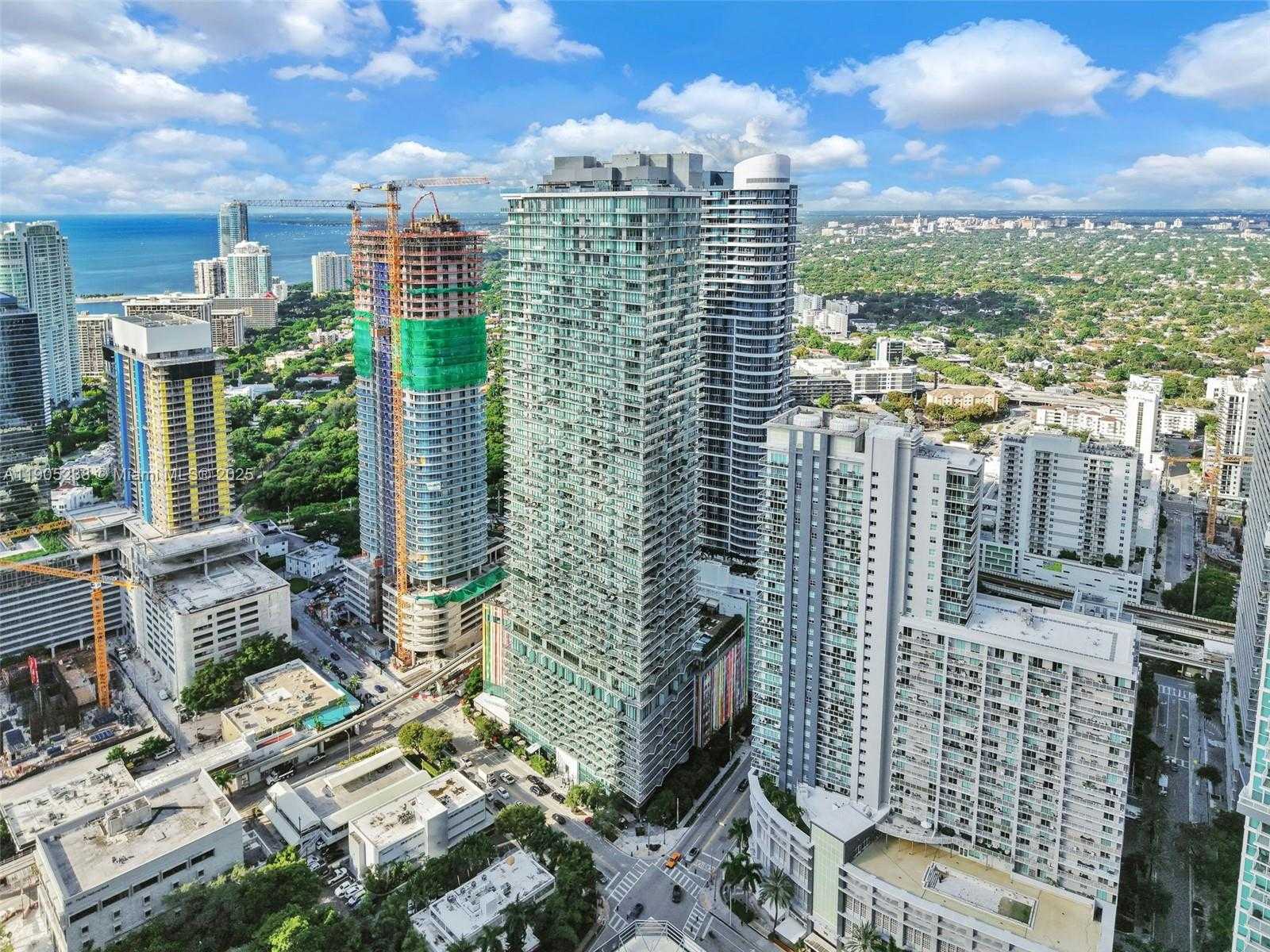 Imagen de Pequeño Objeto