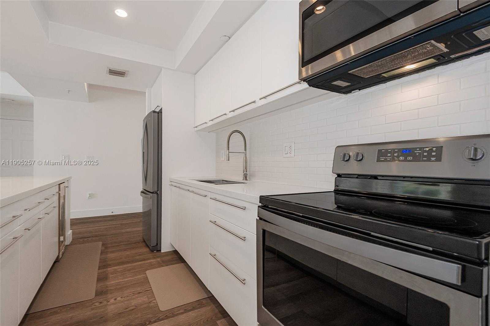 Small Image of 9725 NORTH WEST 52ND ST #213, Doral Number 31