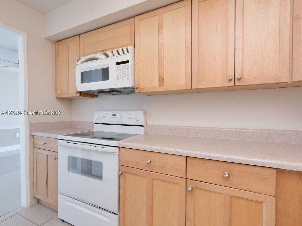 Small Image of 2841 NORTH EAST 163RD ST #1211, North Miami Beach Number 13
