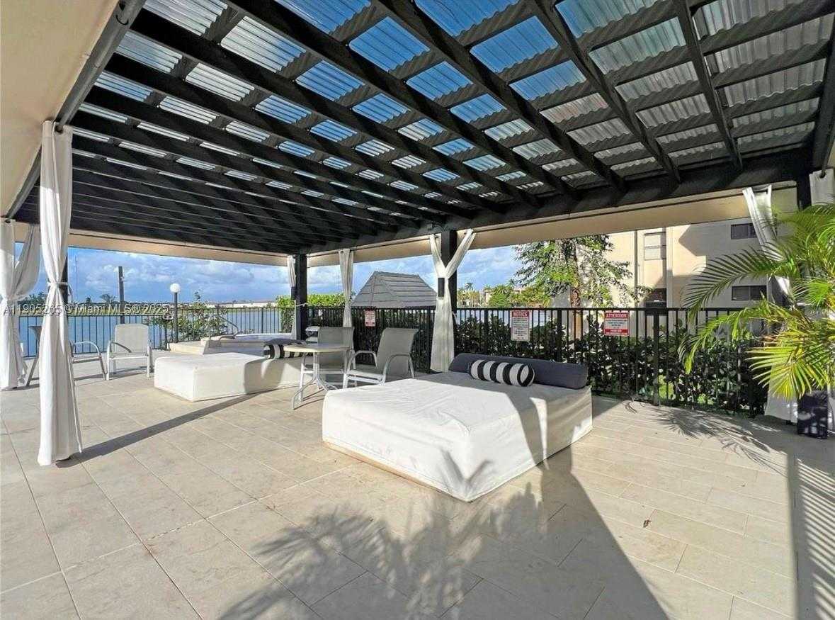 Small Image of 461 IVES DAIRY RD #402-2, Miami Number 34