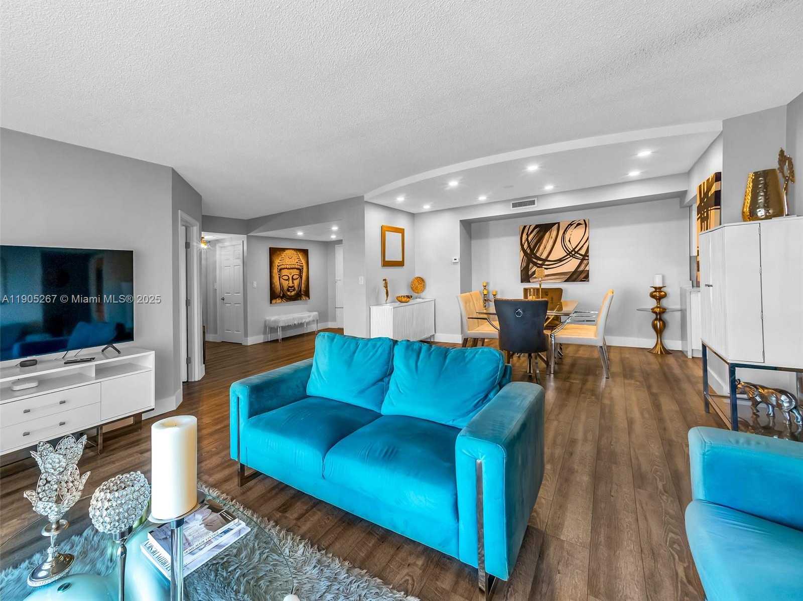 Small Image of 3800 HILLCREST DR #907, Hollywood Number 7