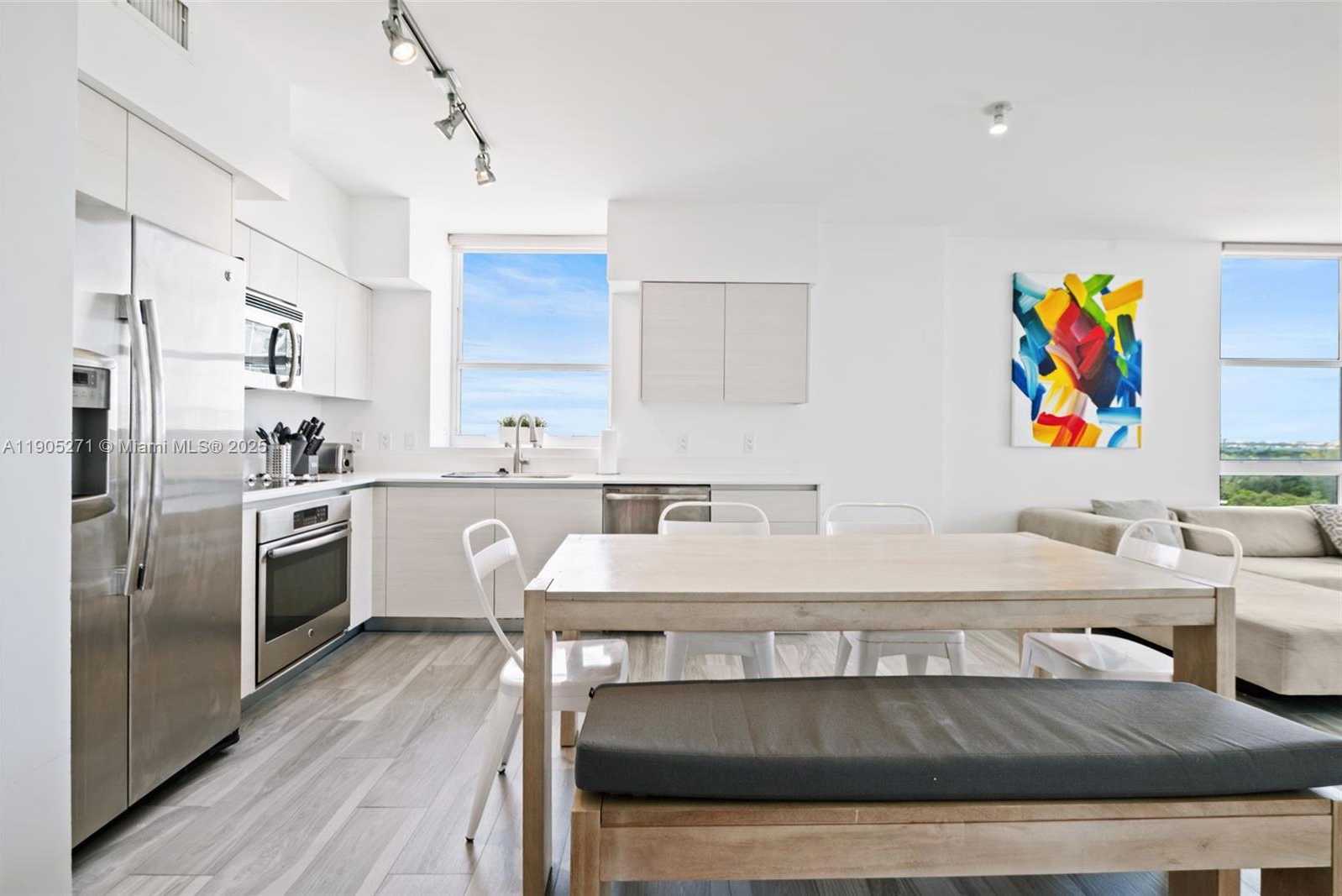 Small Image of 4250 BISCAYNE BLVD #1009, Miami Number 5