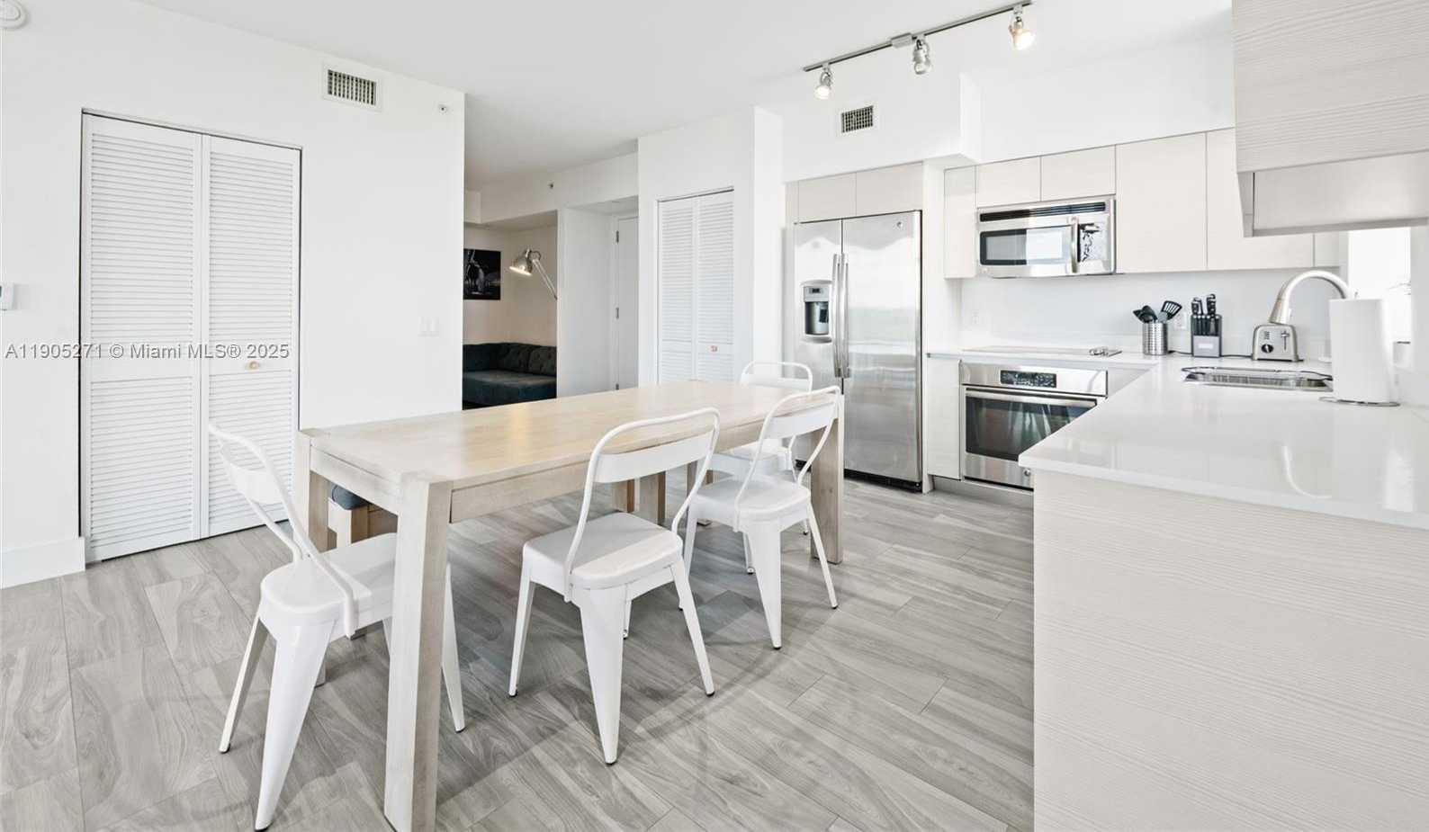 Small Image of 4250 BISCAYNE BLVD #1009, Miami Number 8