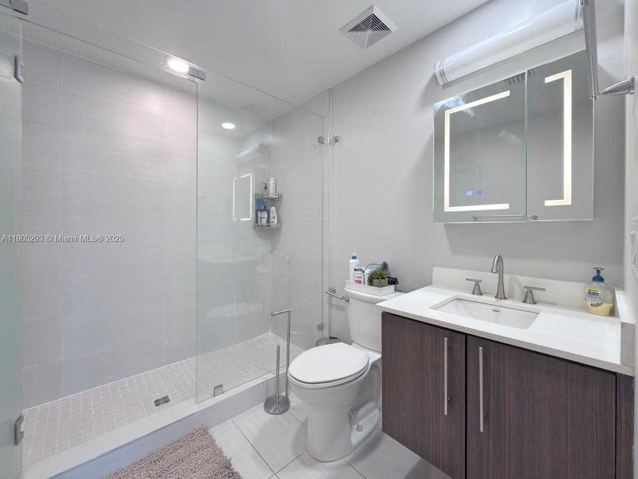 Imagen de Pequeño Objeto