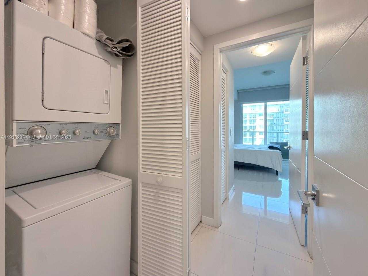 Imagen de Pequeño Objeto