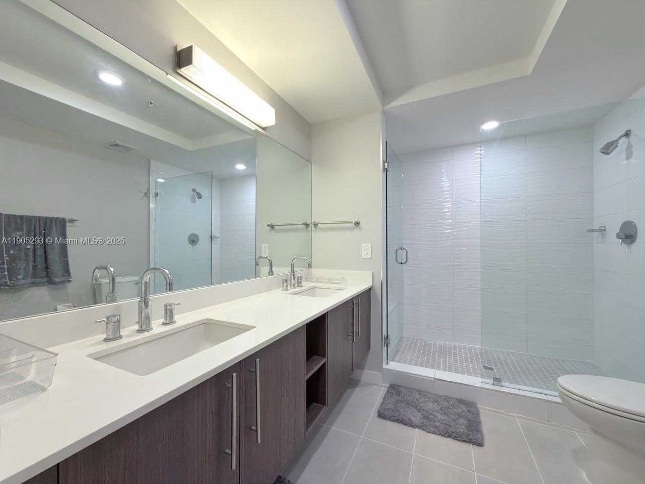 Imagen de Pequeño Objeto