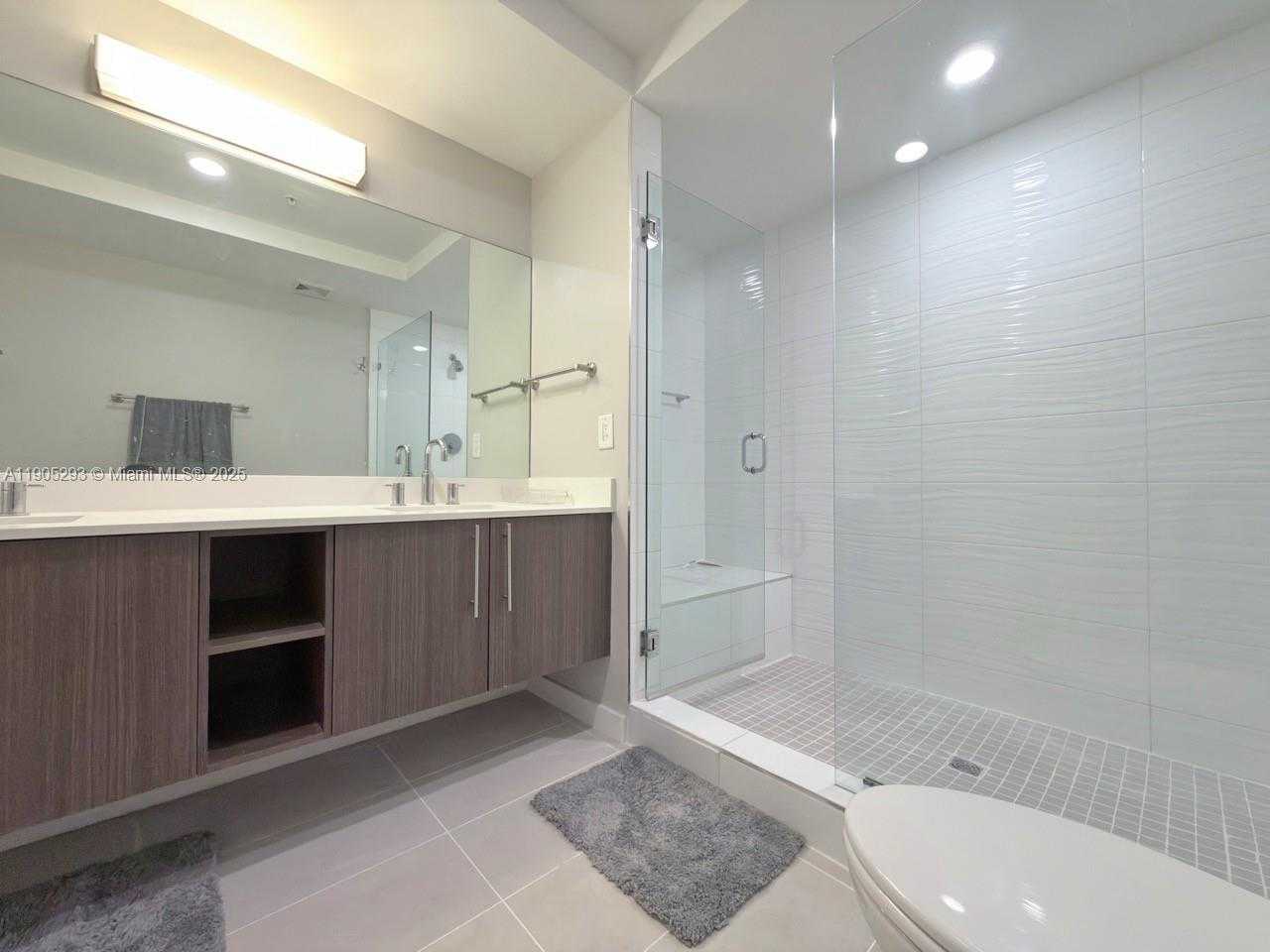 Imagen de Pequeño Objeto