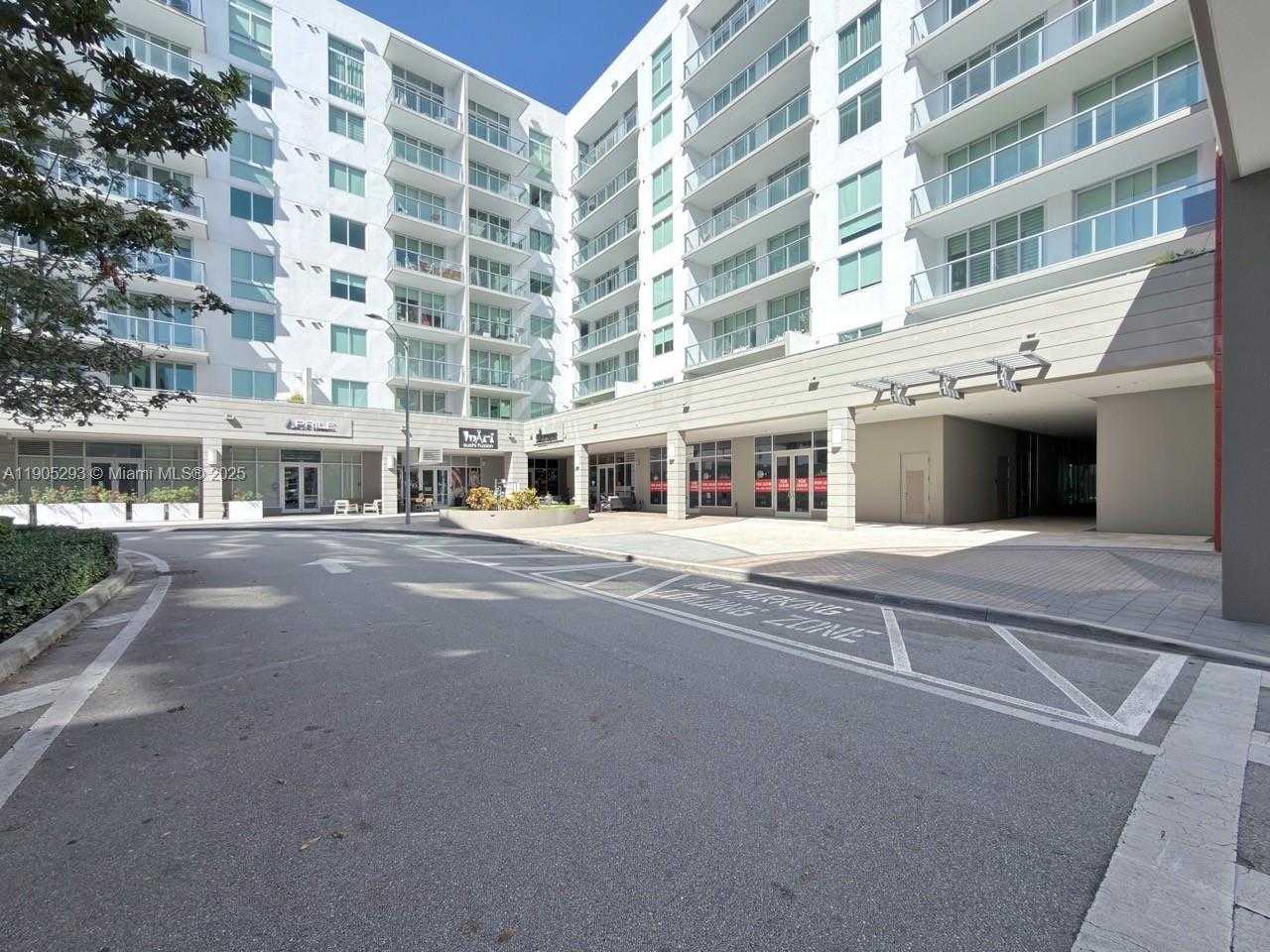 Imagen de Pequeño Objeto