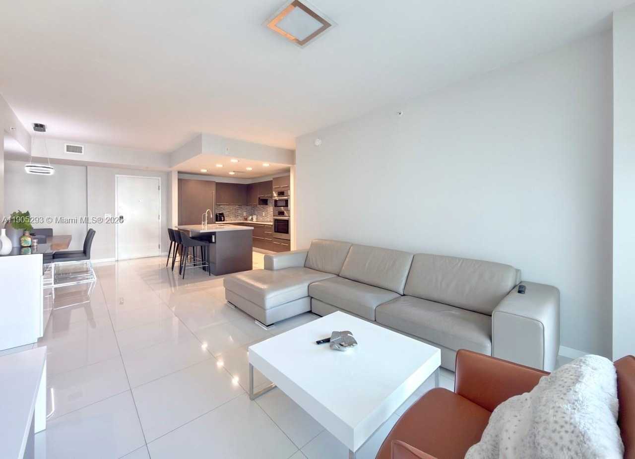 Imagen de Pequeño Objeto