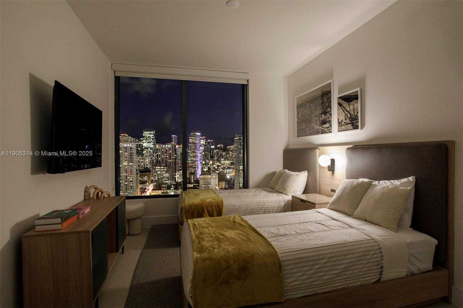 Small Image of 159 NORTH EAST 6TH ST #2816, Miami Number 16