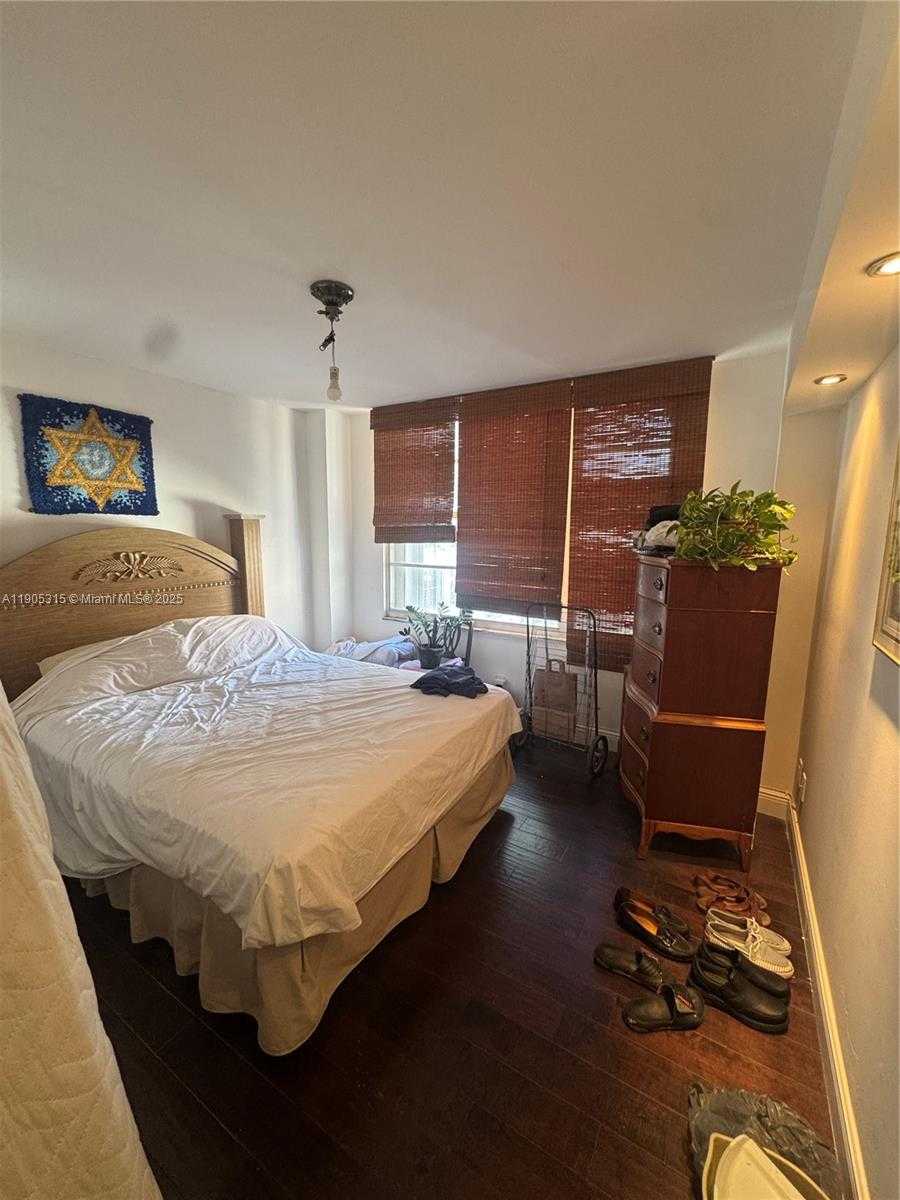 Small Image of 5161 COLLINS AVE #911, Miami Beach Number 16