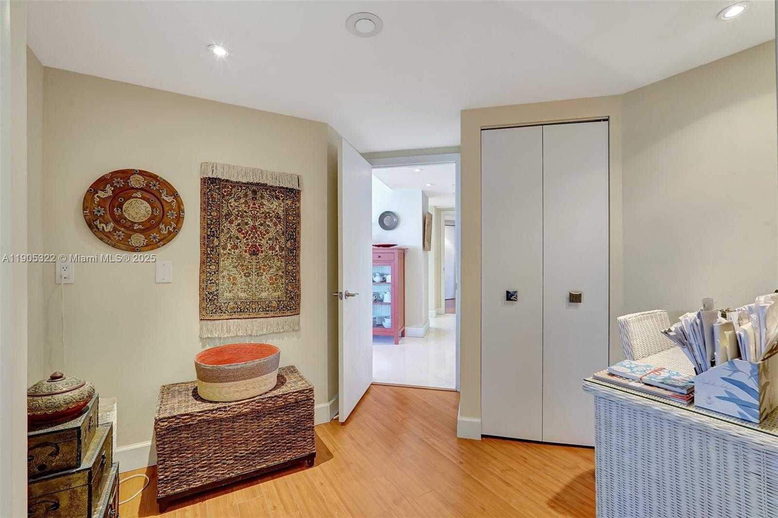 Small Image of 1000 ISLAND BLVD #2004, Aventura Number 10