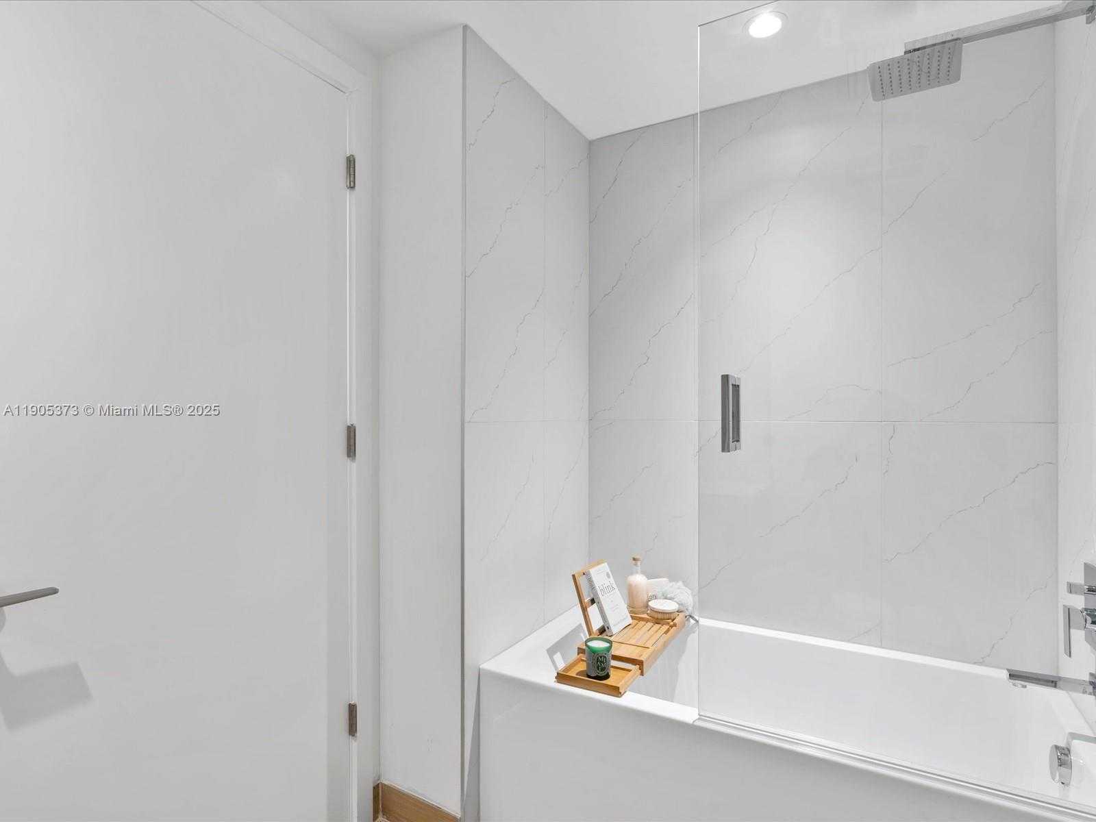 Small Image of 9901 WEST BAY HARBOR DR #605, Bay Harbor Islands Number 24