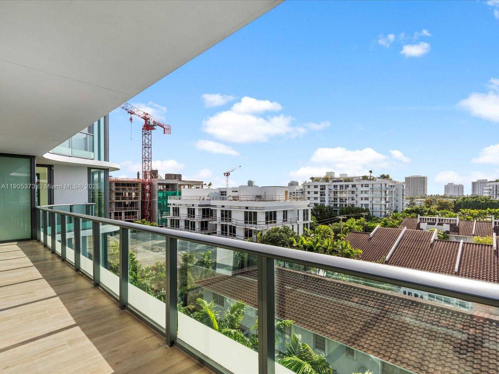 Small Image of 9901 WEST BAY HARBOR DR #605, Bay Harbor Islands Number 27